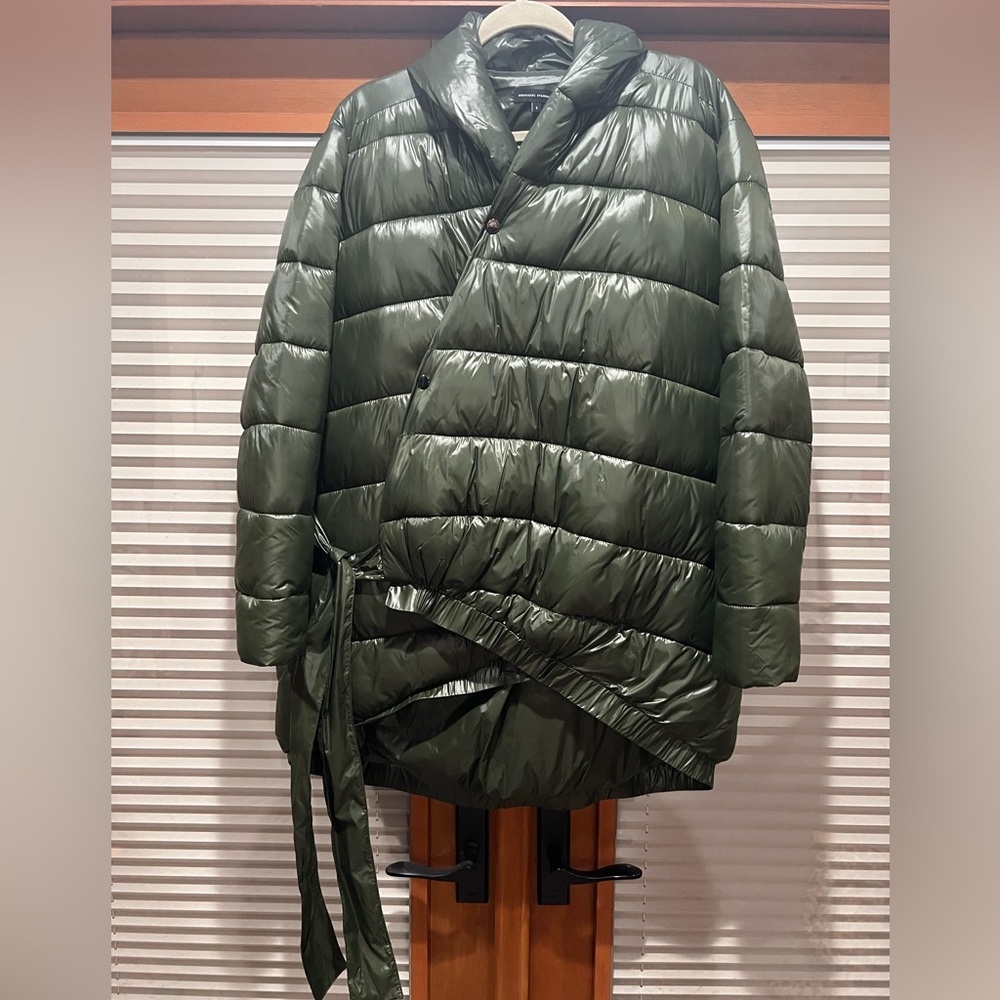 Universal Standard Olive Kanda Puffer Coat